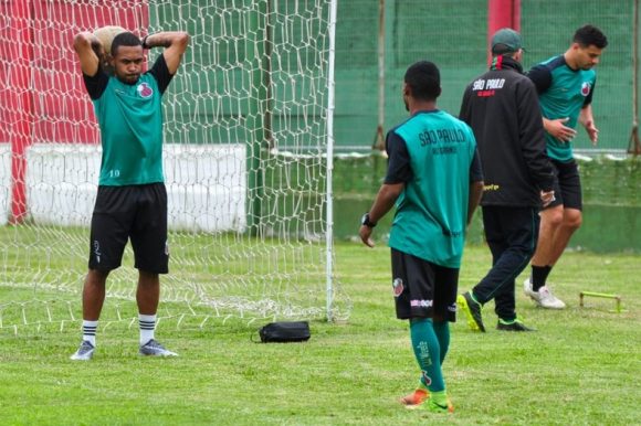 Jogador Que Agrediu Rbitro Em Ven Ncio Aires Suspenso Do Futebol Por