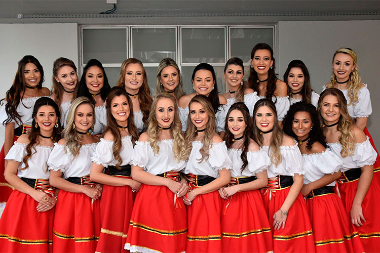 Milena Bender - Candidata a Soberana 34ª Oktoberfest