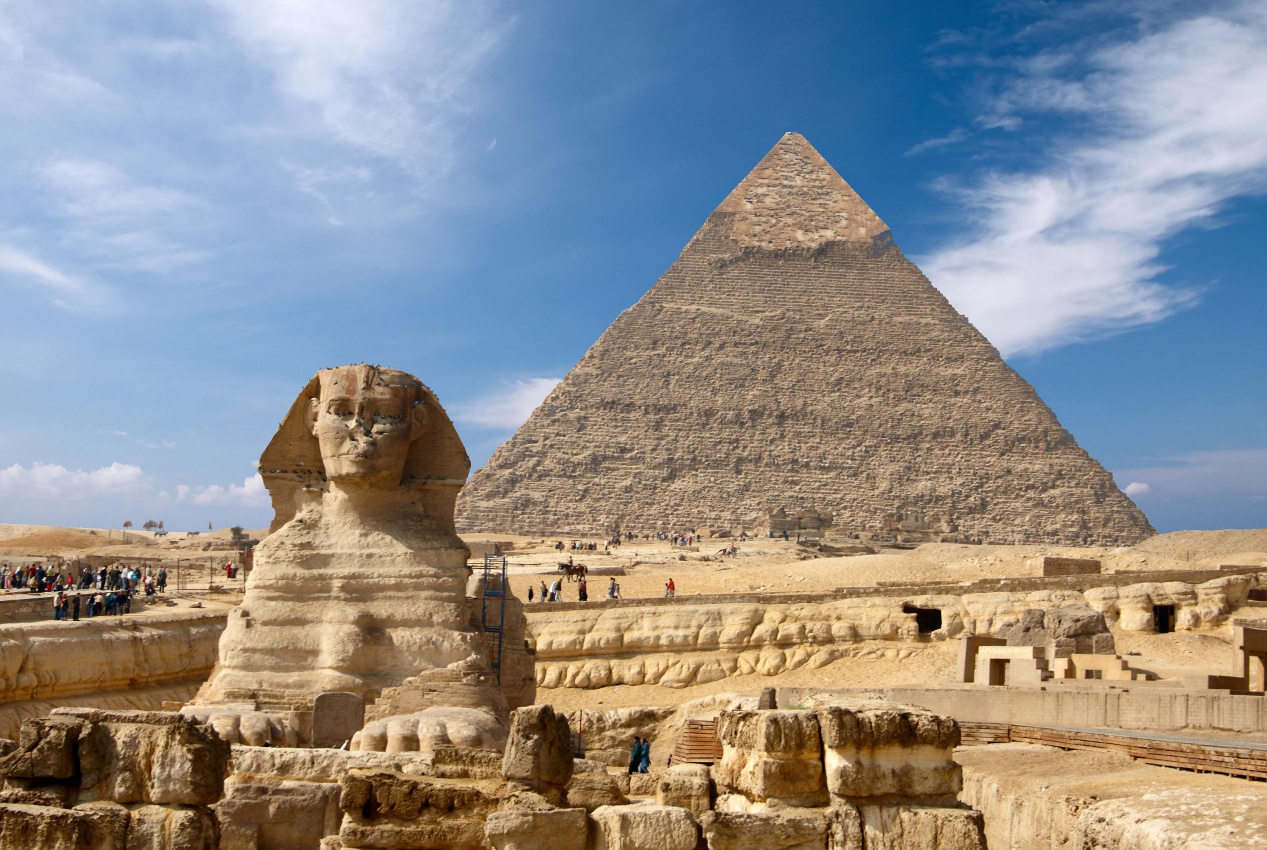 Egito esfinge rosto e pirâmide em Gizé fotos, imagens de