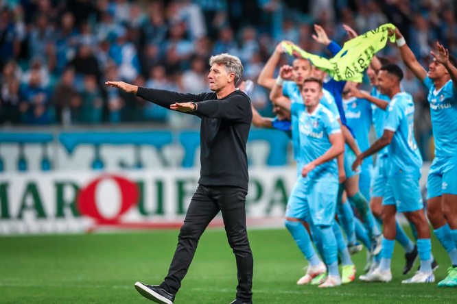 Grêmio é punido com três jogos sem mando por confusão entre torcedores