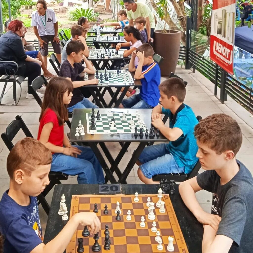 Jornal Sudoeste do Estado - Avaré recebe torneio de xadrez rápido