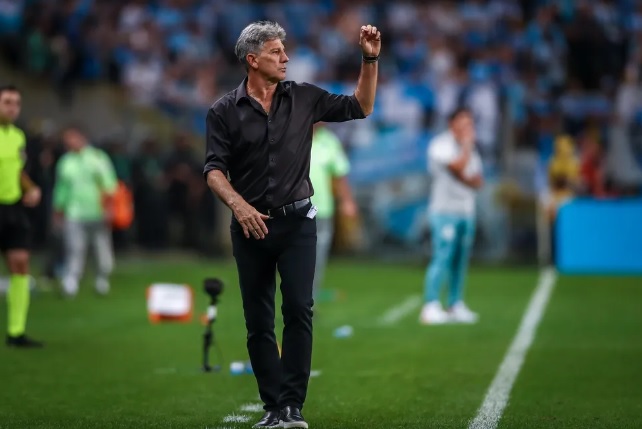 Grêmio anuncia renovação de Renato Portaluppi no comando do time para 2024