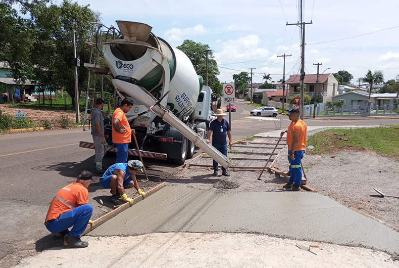 Mais duas praças de Santa Cruz recebem melhorias