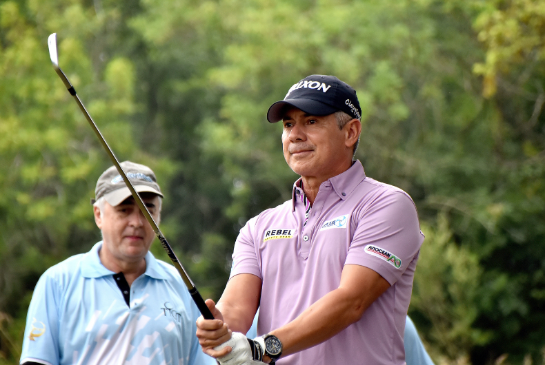 Adilson da Silva: de carregador de tacos a melhor golfista do Brasil